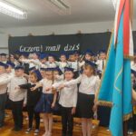 Wczoraj mali, dziś dorosły świat…
