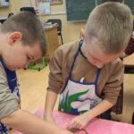 Pieczenie pierników w klasie 2b